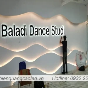Thiet ke bien quang cao