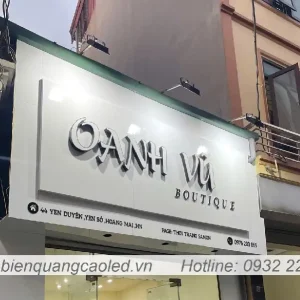 Bien hieu cua hang quan ao