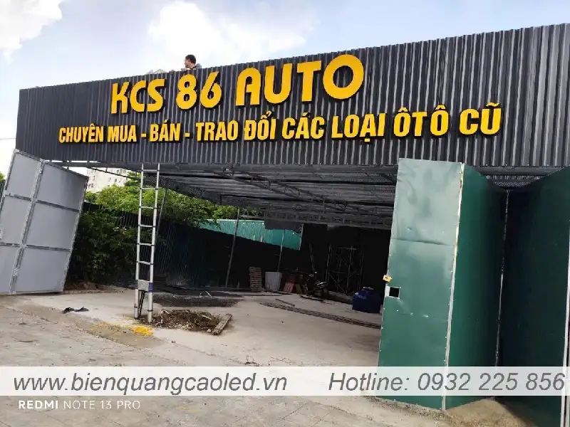 Chu mica quang cao