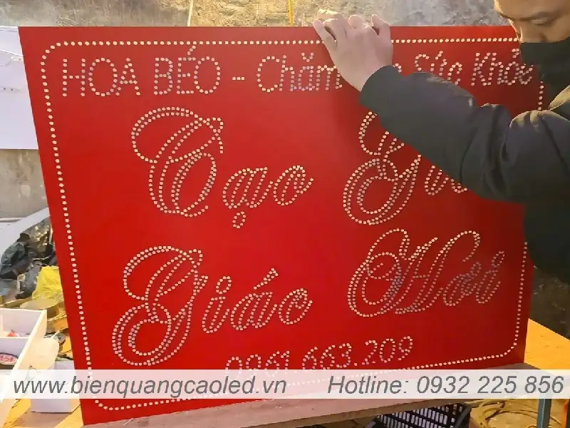 Mau bien vay quang cao Mau bien vay quang cao