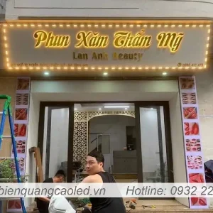 Thiet ke bien quang cao spa