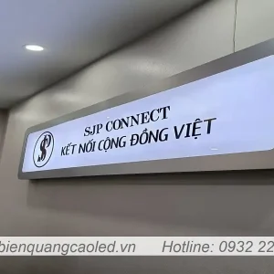 bien quang cao trong nha