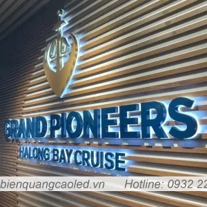 thi cong lam bien quang cao chuyen nghiep
